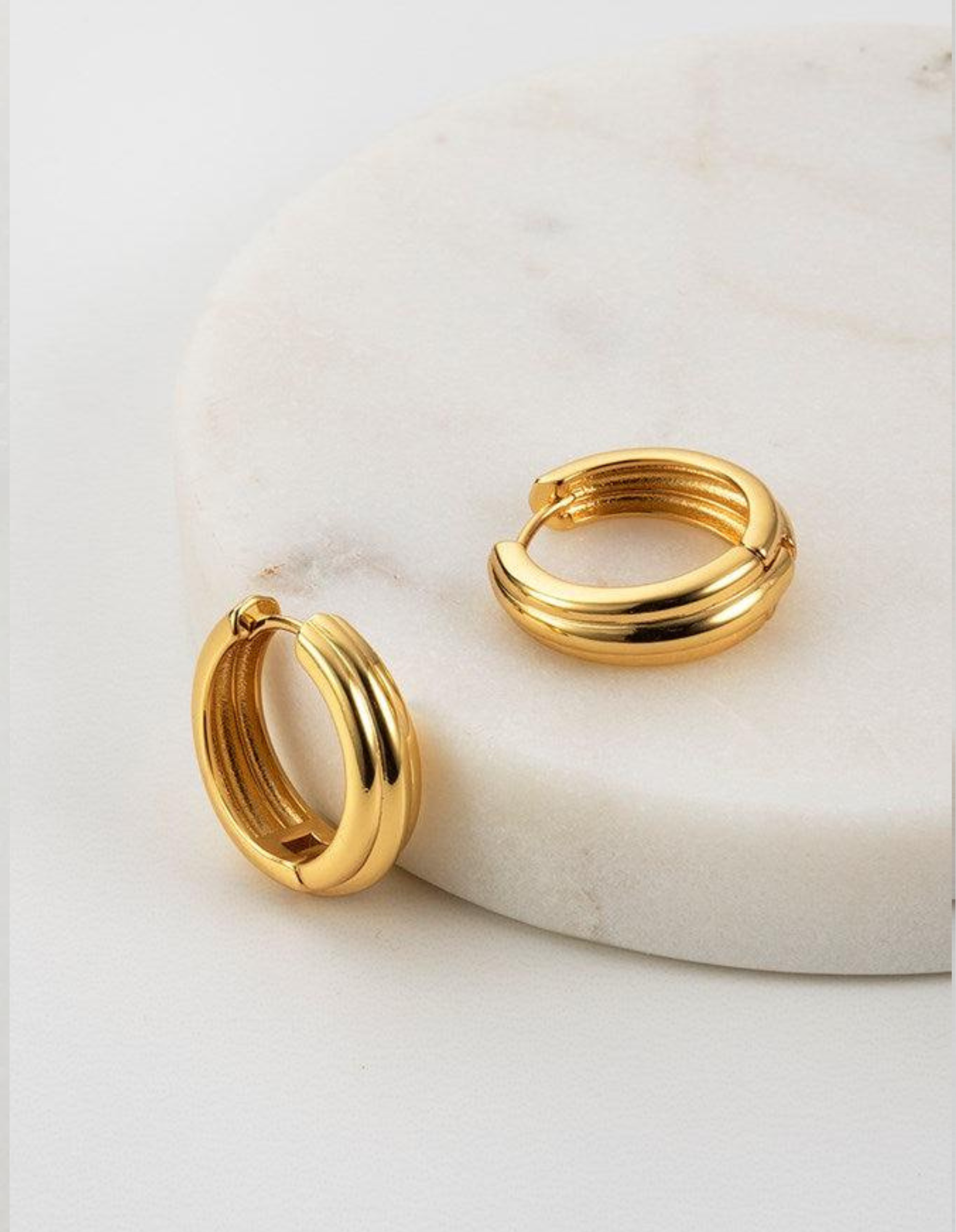 Paris Hoop Earring - Gold - Zafino