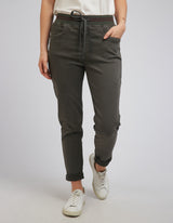 Sylvia Jogger - Dark Khaki - Foxwood - FUDGE Gifts Home Lifestyle