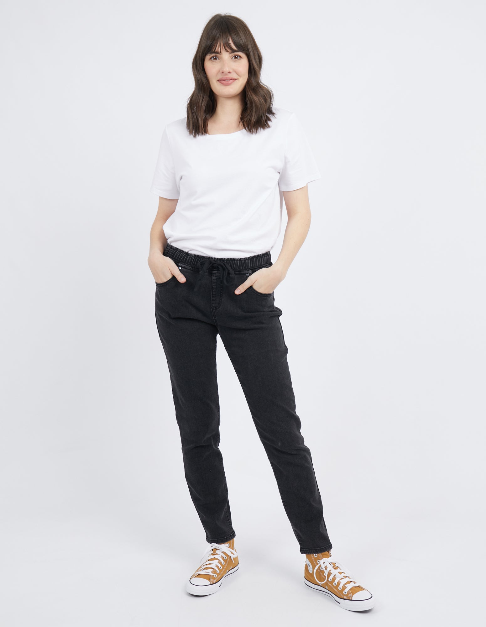 Juliette Jogger Jean - Washed Black - Foxwood