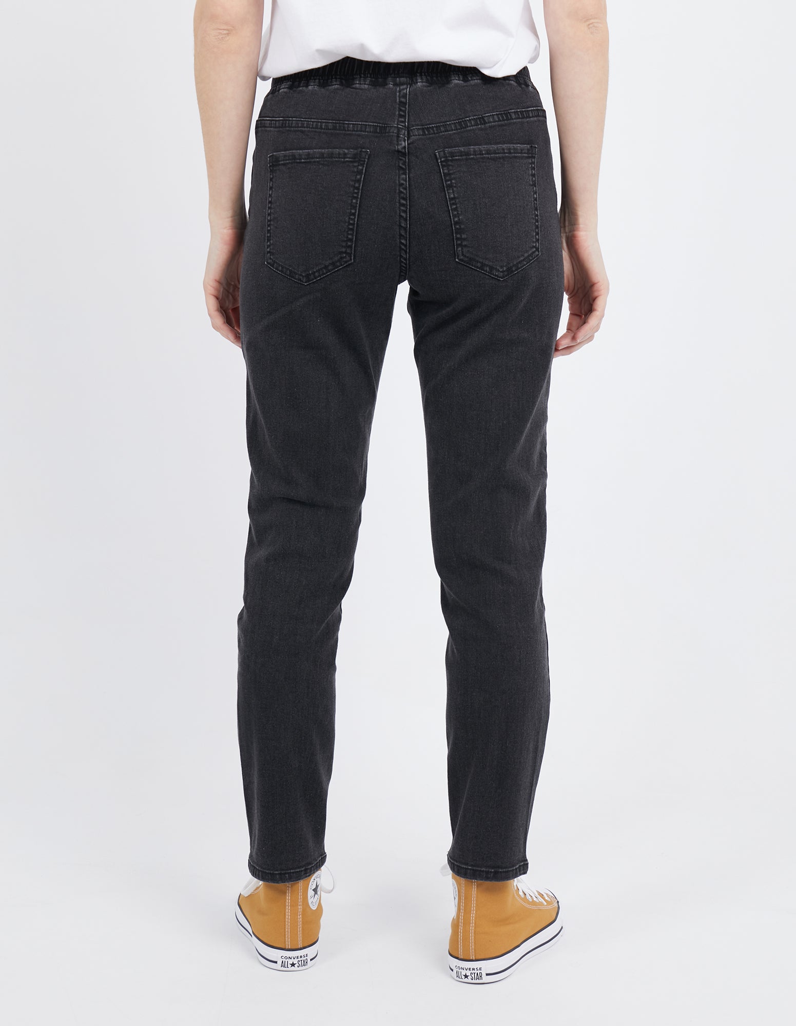 Juliette Jogger Jean - Washed Black - Foxwood